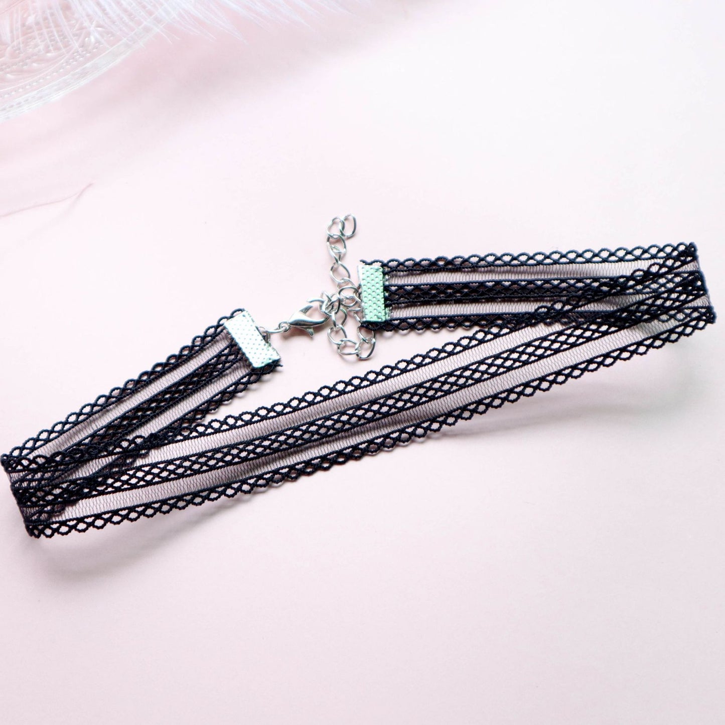 Lace Collar Short Clavicle Chain Sweater Necklaces