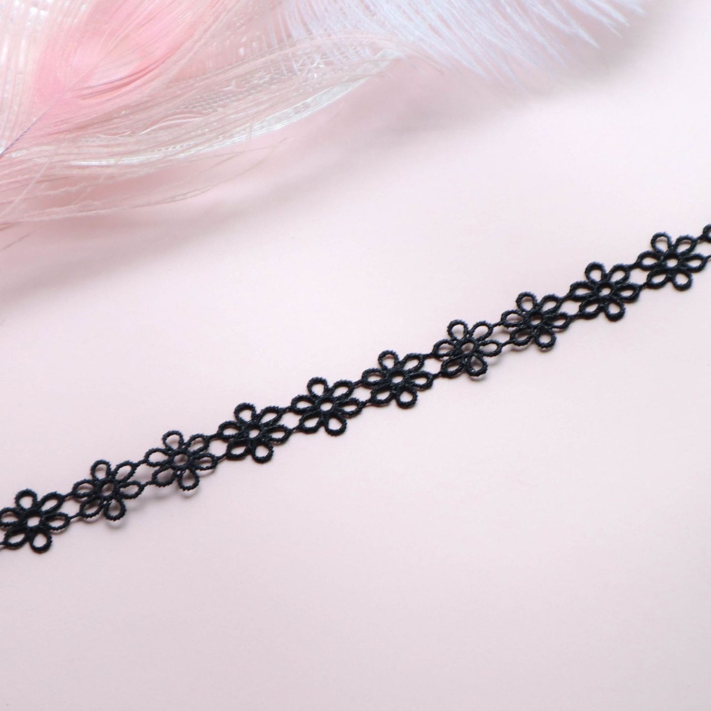 Lace Collar Short Clavicle Chain Sweater Necklaces
