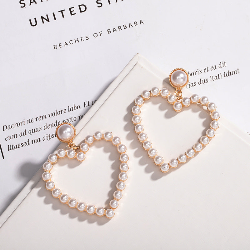 Women's Creative Fashion Retro Exaggerated Heart Love Earrings