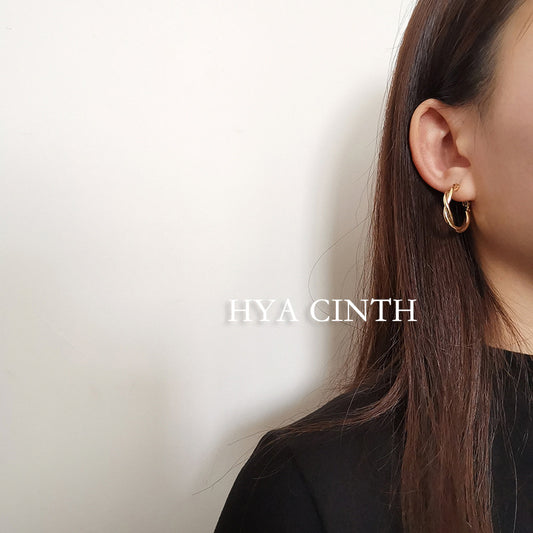 Women's Shaped Twisted Fashion Atmosphere Ear Clip Earrings