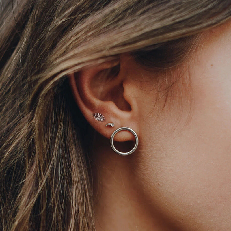 Sier Diamond Eye Hollow Creative Style Earrings