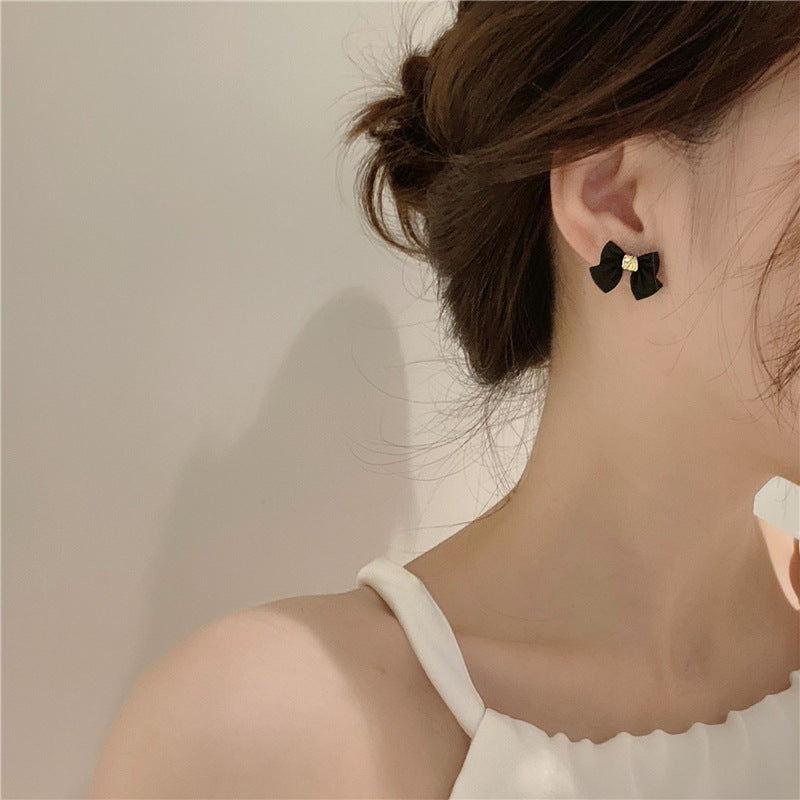 Women's Ear Clip Bow Exquisite Refined Grace Earrings