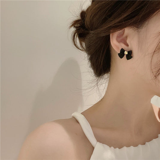Women's Ear Clip Bow Exquisite Refined Grace Earrings