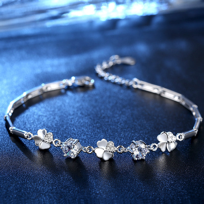 Women's Four-leaf Clover Diamond Sweet Simple Birthday Bracelets