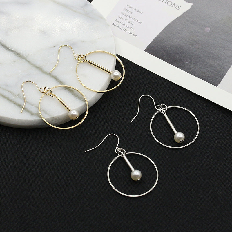 Women's Simple Hollow Circle For Graceful Personality Earrings