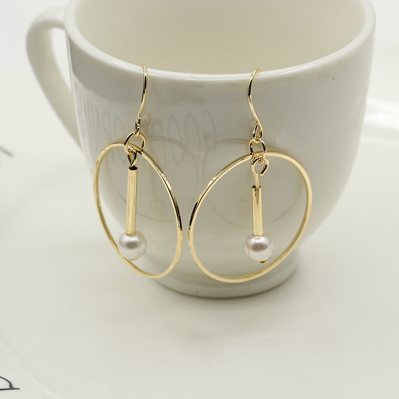 Women's Simple Hollow Circle For Graceful Personality Earrings