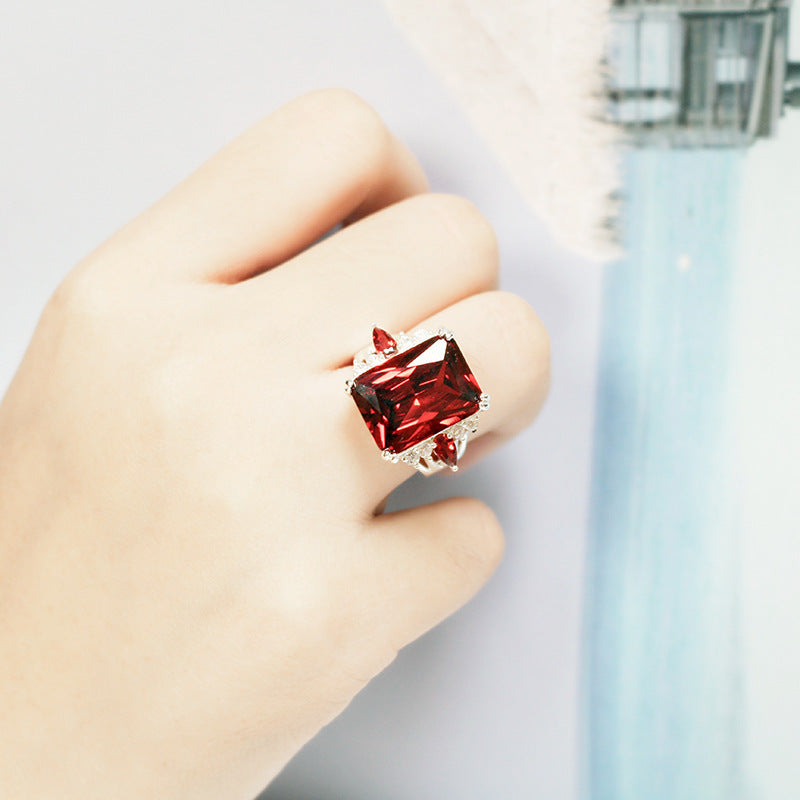 New Creative Exaggerated Colored Gemstone Ornament Rings