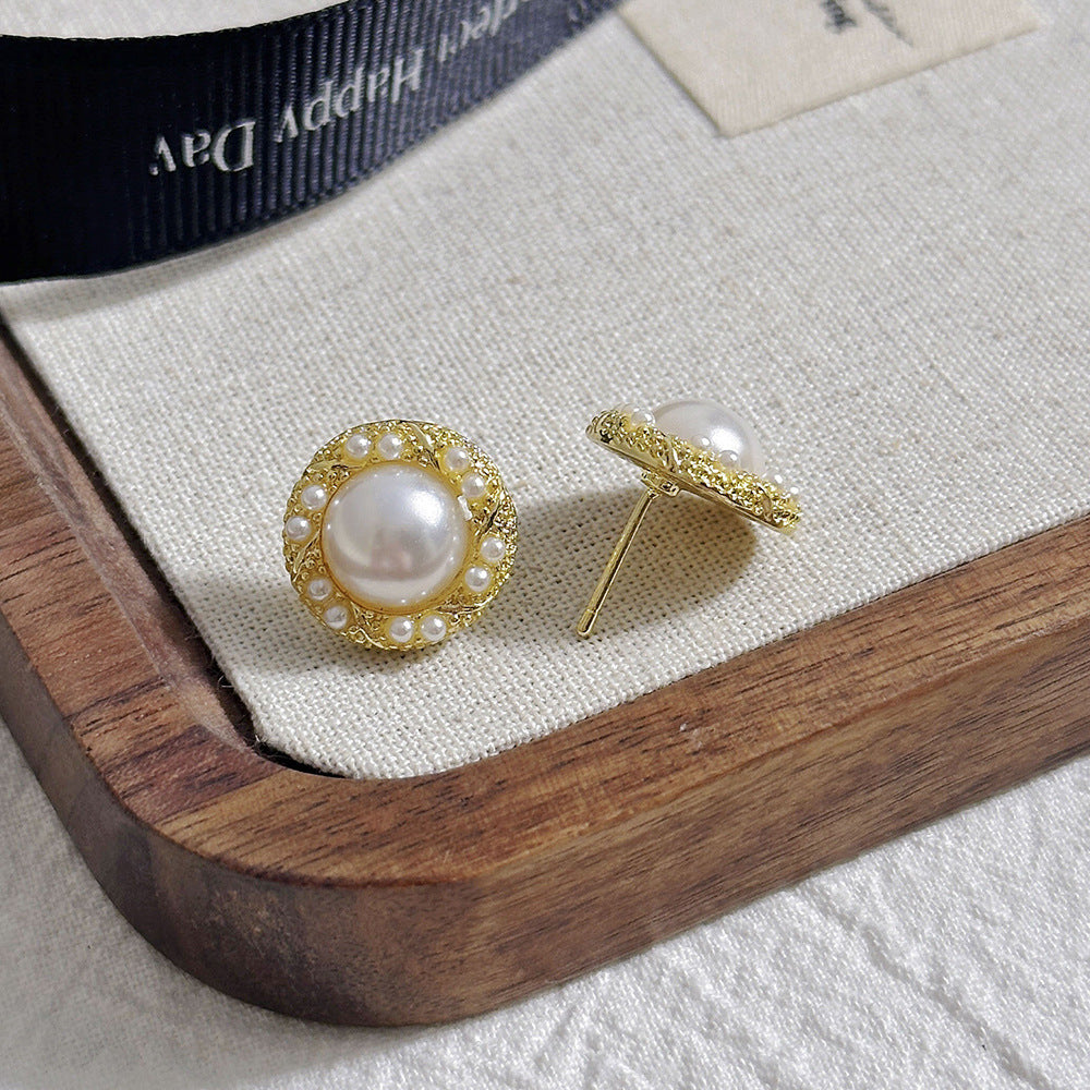 Women's Pearl Fashion High-grade Summer Ear Light Earrings