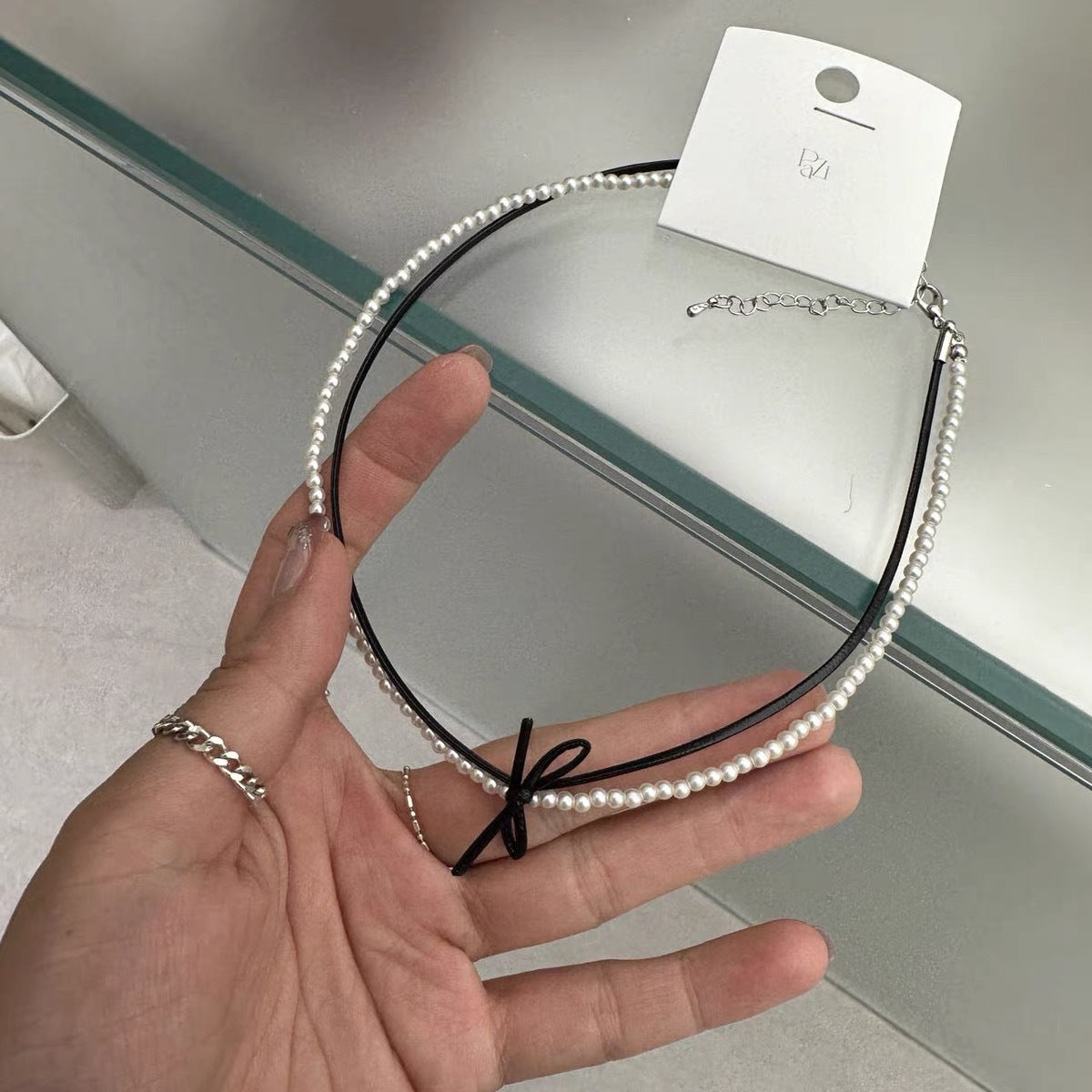 Pearl High-grade Niche Leather Bow Clavicle Necklaces