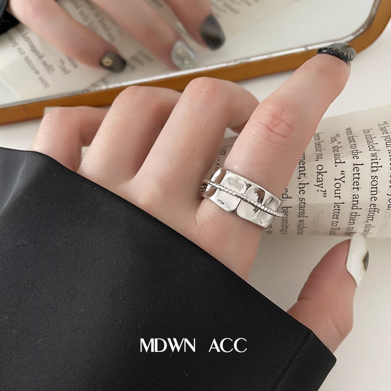 Women's Sugar Retro Fashion Geometry Pattern V-shaped Open Hip Hop Rings