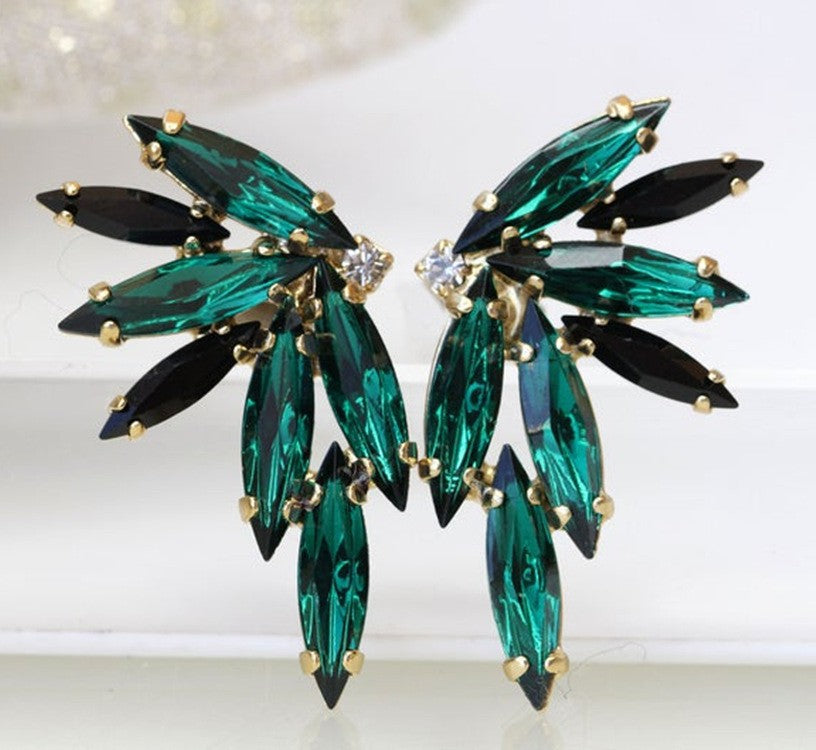 Women's Sells White Gem Copper Inlaid Diamond Oval Earrings