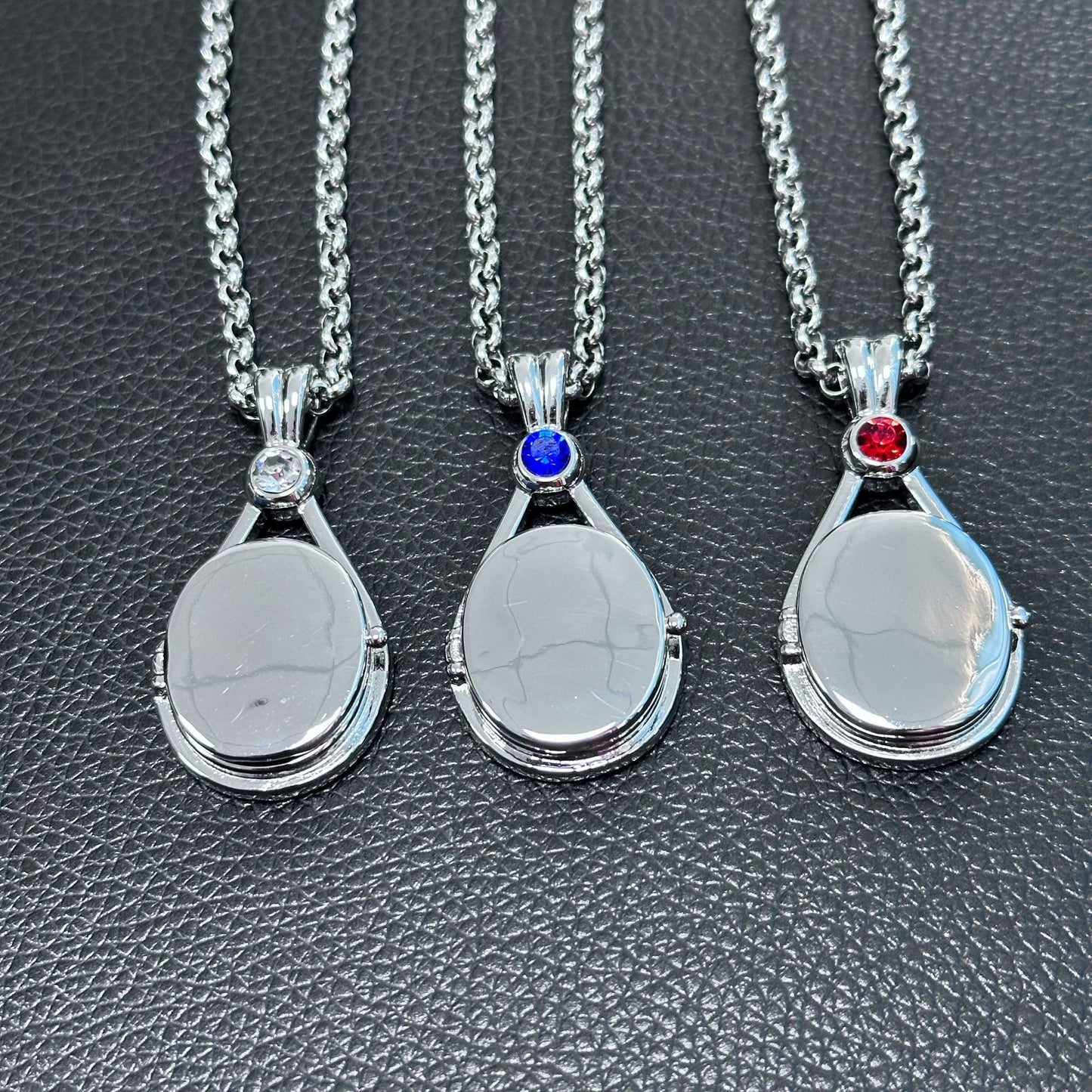 Anime Peripheral Red Sand Mark Shell Necklaces
