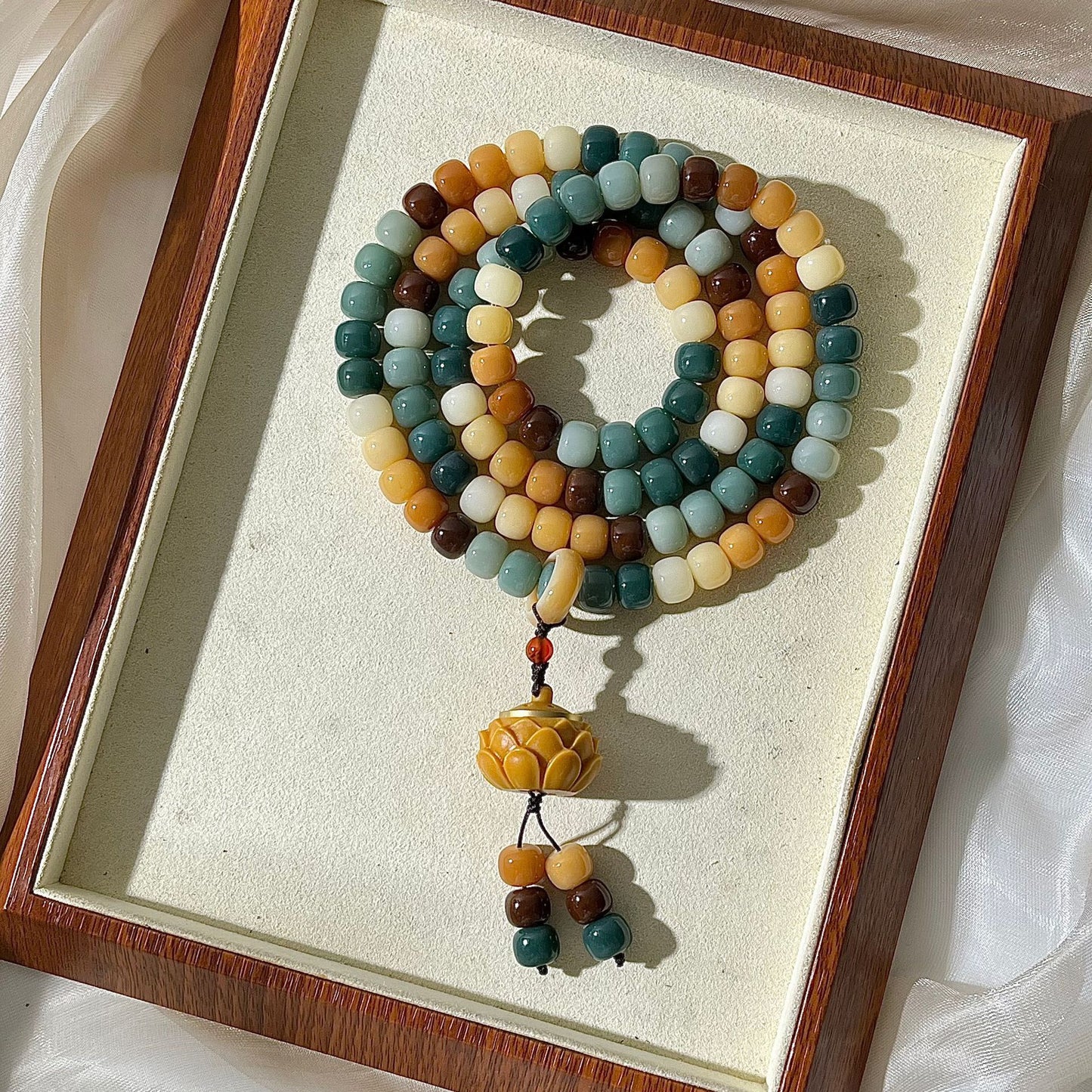 Old Materials Bodhi Root Halter Design Bracelets