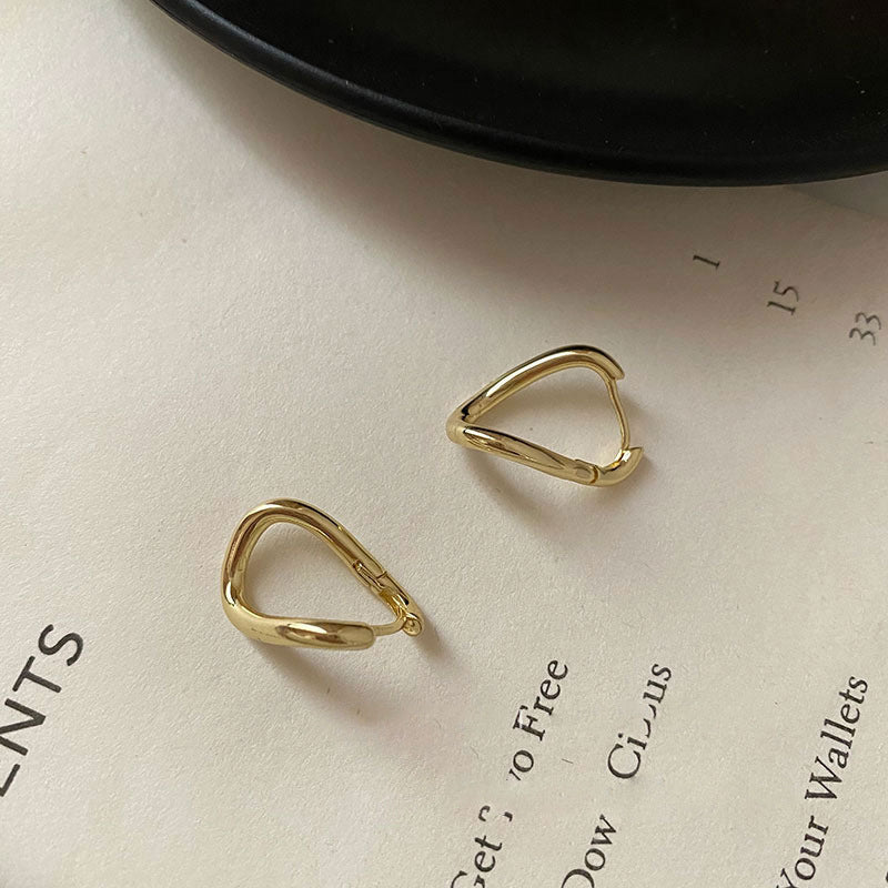 Design Hoop Female Ear Simple Light Earrings