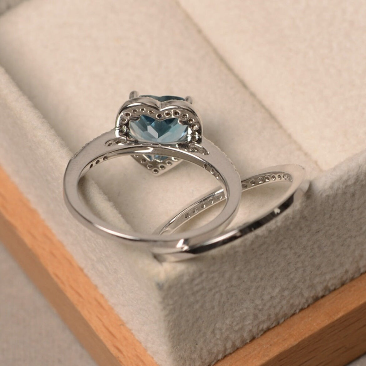 Women's Blue Heart-shaped Zircon Fashion Set Rings