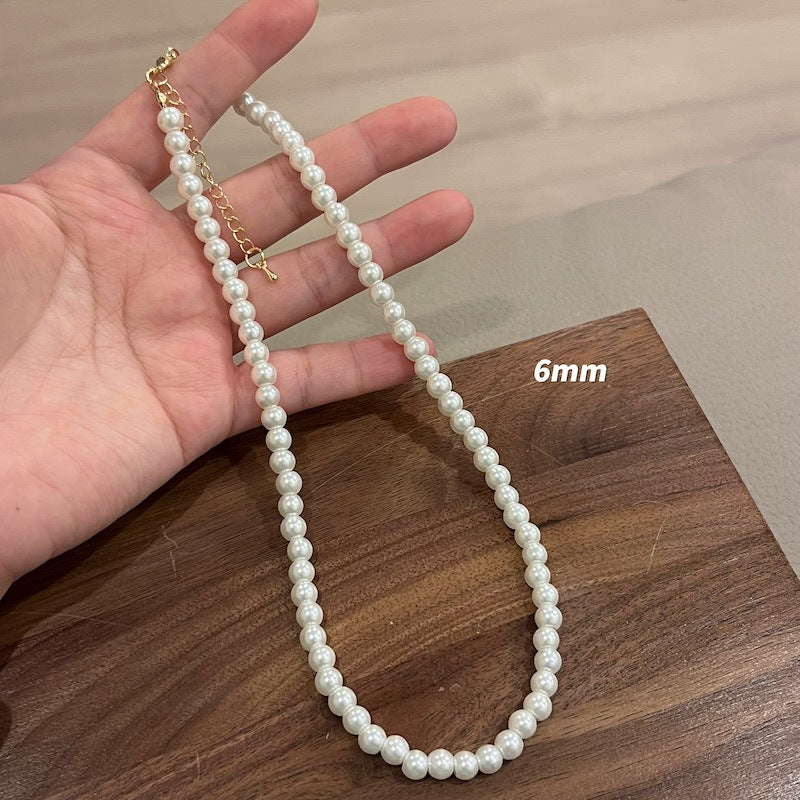 Women's Quality Clavicle Chain Light Luxury Style Necklaces