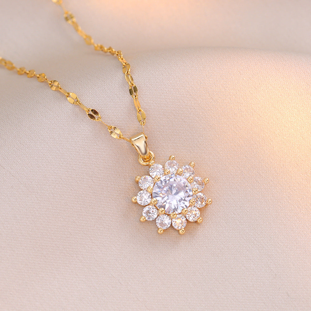 Women's Temperament Micro Rhinestone Style Clavicle Chain Necklaces