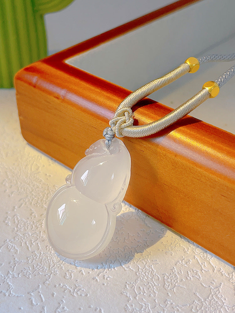 Buckle Chalcedony Fox Gourd Flower Moon Necklaces