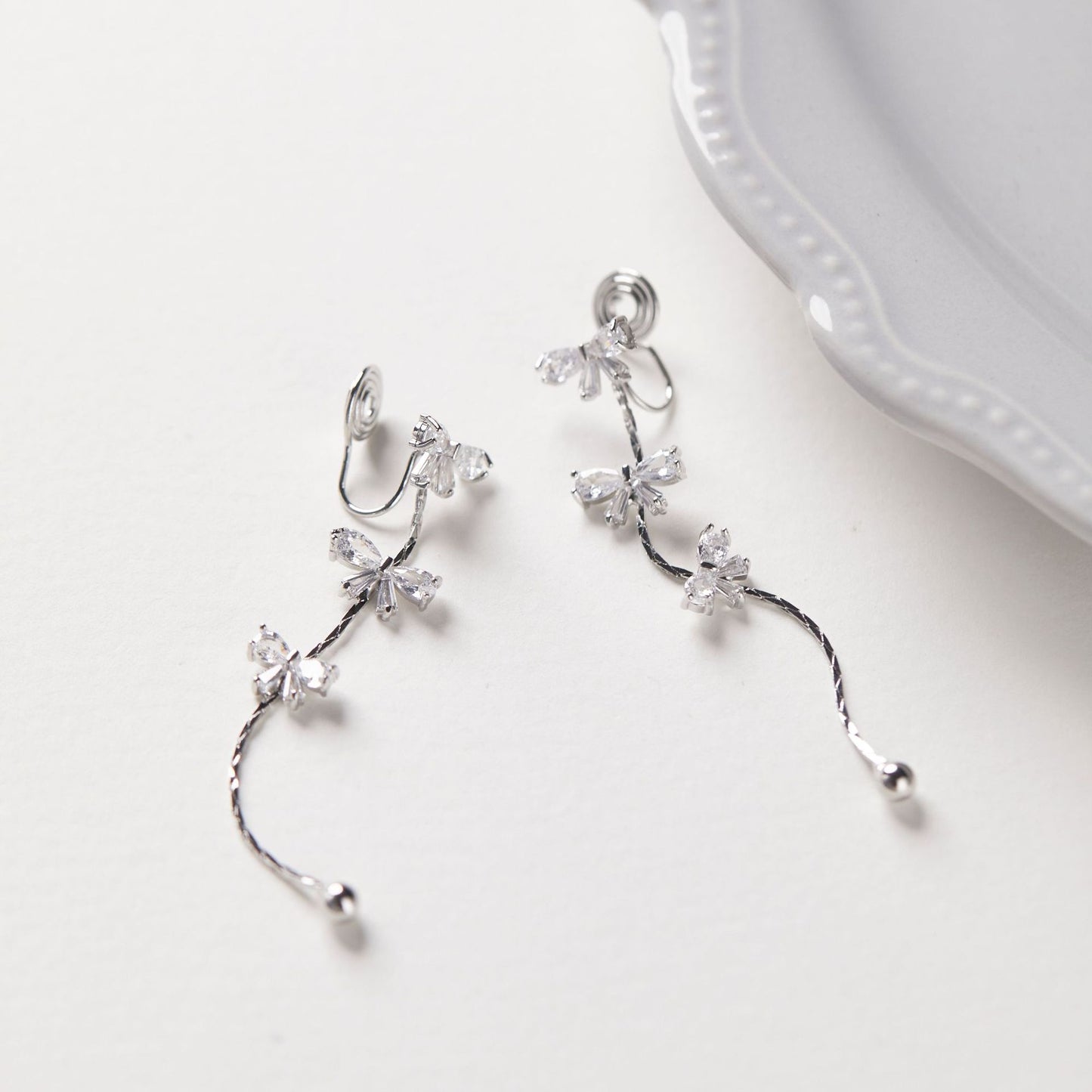 Bow Fringed Zircon Long Ear Clip Earrings