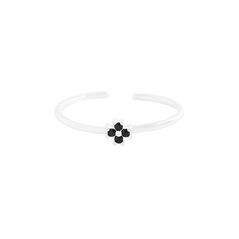 Women's Light Luxury Design Lightweight Flower Dot Rings