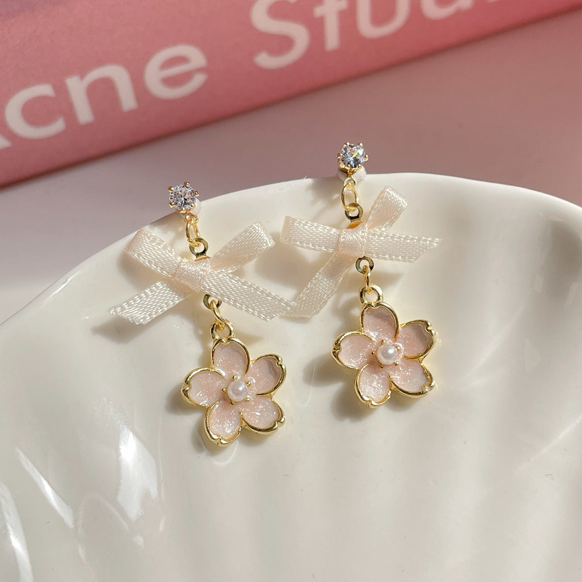 Sier Needle Sweet Girly Niche Design Three-dimensional Light Earrings