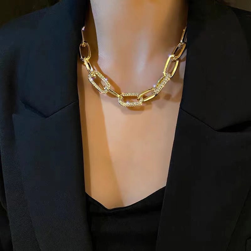 Women's Decorative Fashionable Short Clavicle Rhinestone Stitching Necklaces
