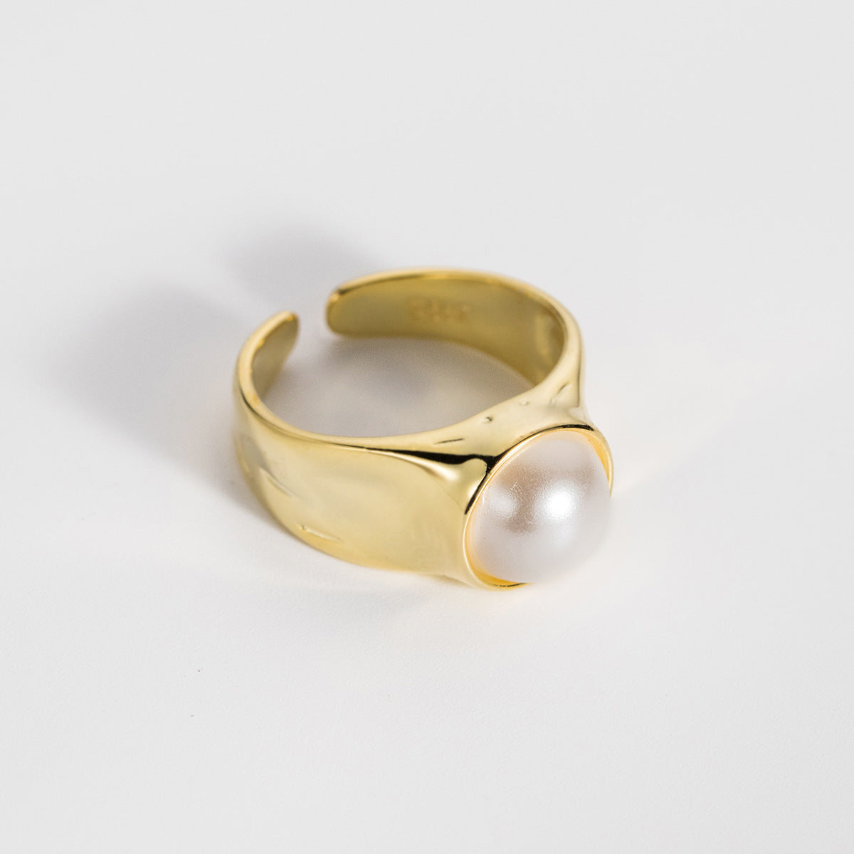 Wide Face Pearl French Fashion Temperament Entry Rings