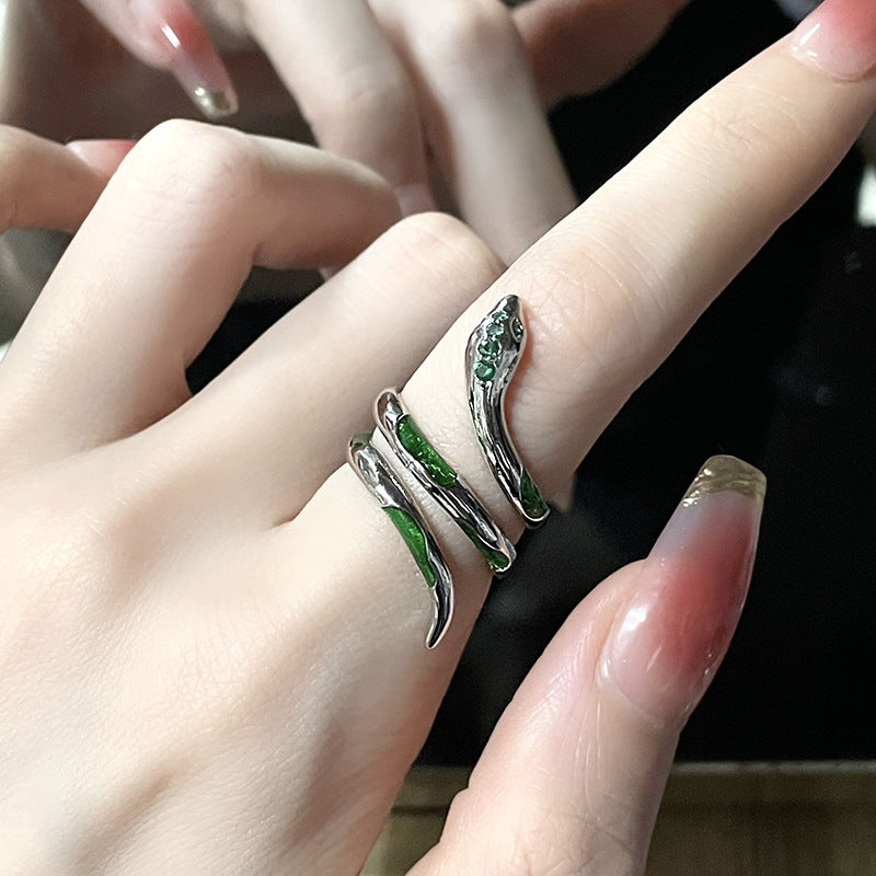 Snake Yard Smart Pet On Fingertips Rings
