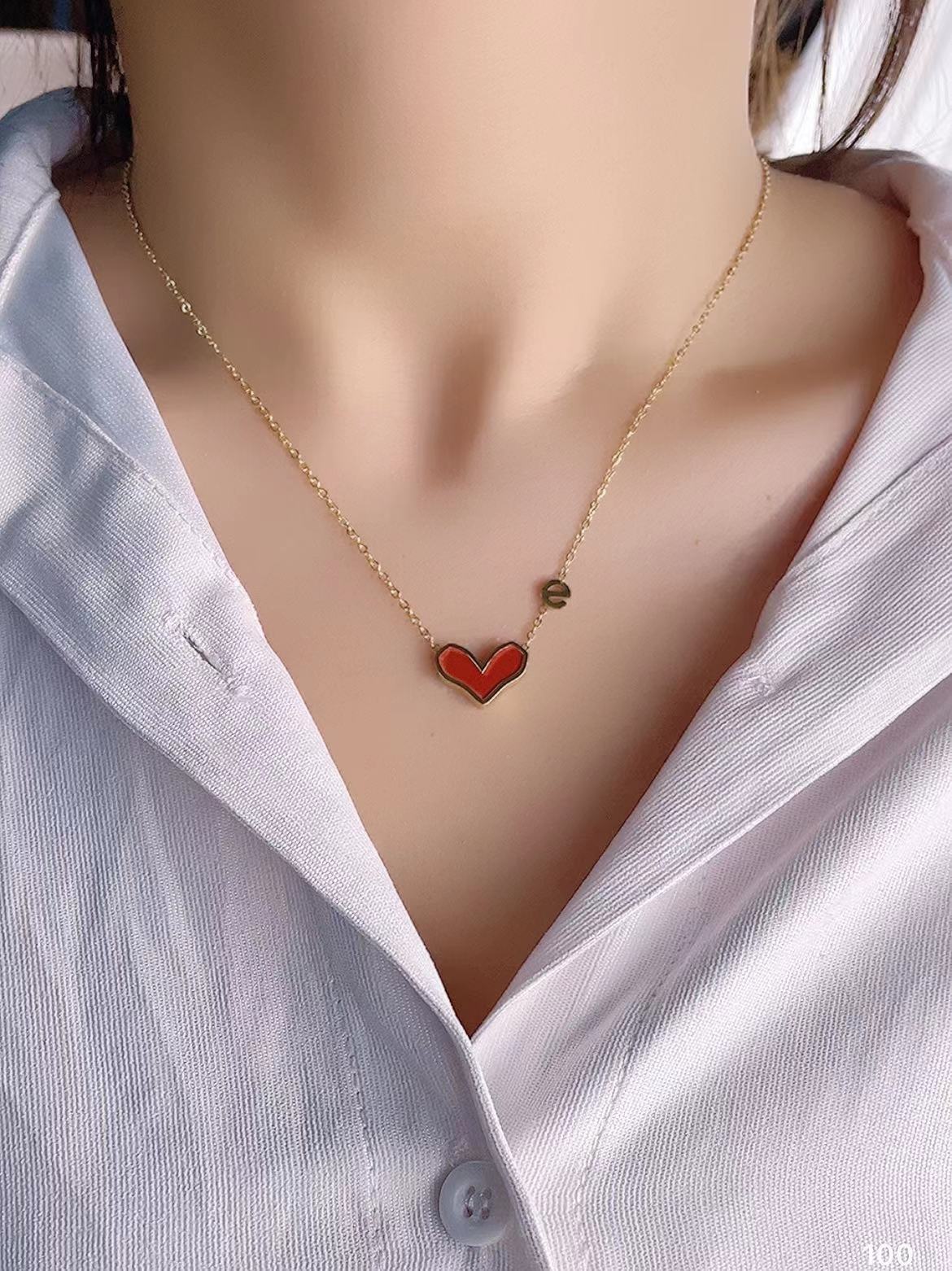 Women's Clavicle Chain Neck Summer Light Luxury Necklaces