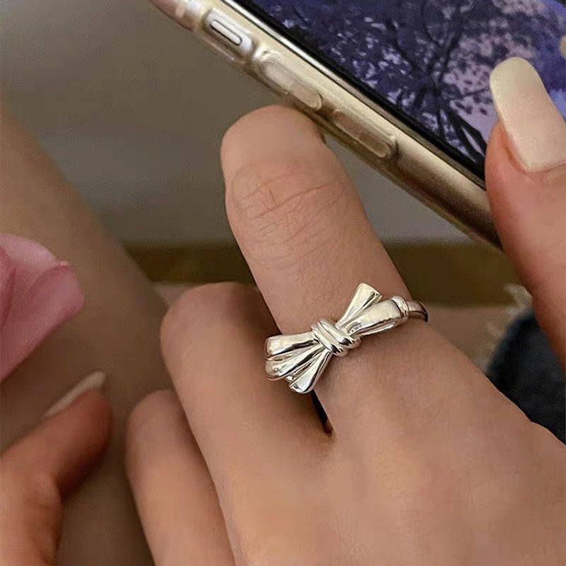 Simple Love Metal Female Light Luxury Minority Design Advanced Rings