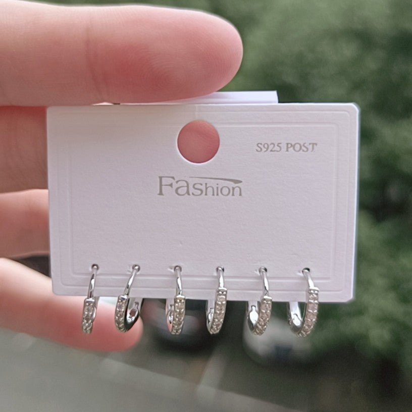 Women's Simple Three Pairs Of White Collar Earrings