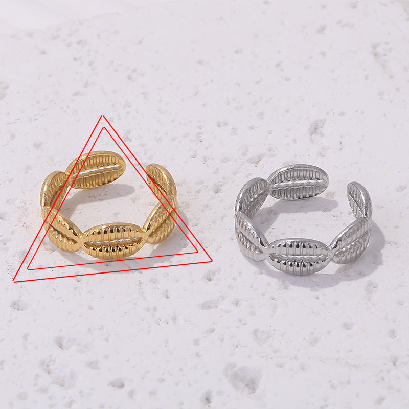 Steel Gold-plated Love Heart Flowers Glossy Rings