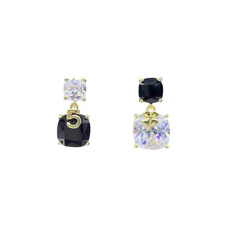 Refined Zircon Super Shiny Trendy Four-leaf Clover Sier Stud Earrings