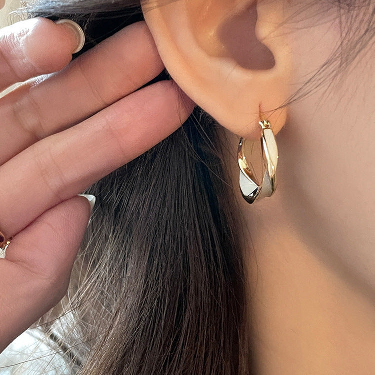 Women's Retro Twisted Dripping Metal For Niche Earrings