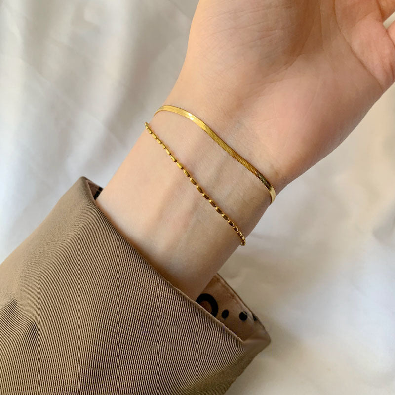 Women's Titanium Steel High-grade Simple Gold Exquisite Bracelets