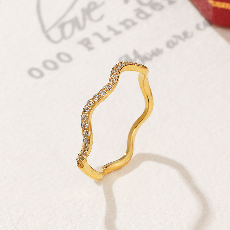 High-grade Micro Rhinestone Wave Female Titanium Rings