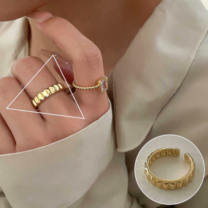 Women's Shaped Retro Stylish Water Drop Texture Rings