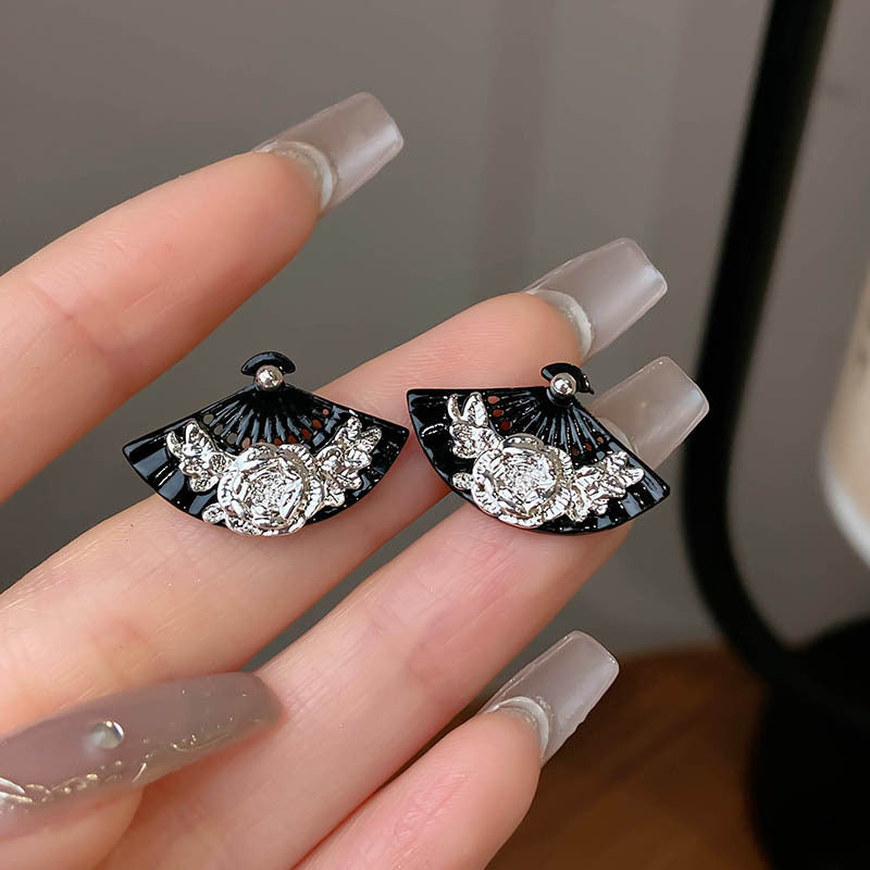 Women's Sier Simple Elegant Fashionable High-grade Niche Earrings