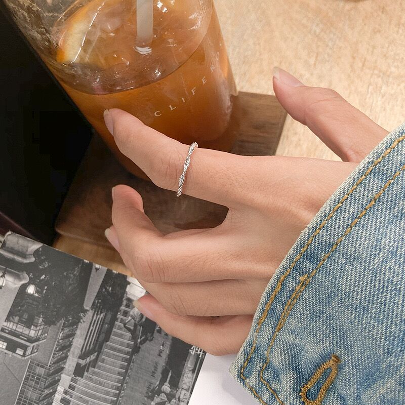 Women's Sier Korean Style Cross Twist Design High Rings