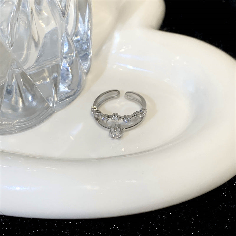 Simple Irregular Pentagram Female Design High Rings
