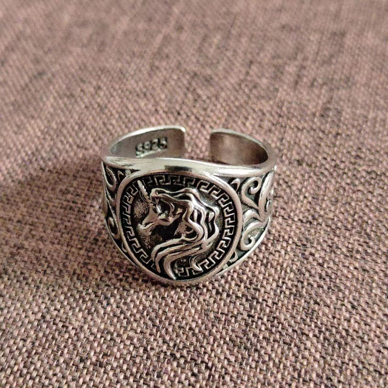 Men's Unicorn Trendy Hip Hop Cool Retro Index Rings
