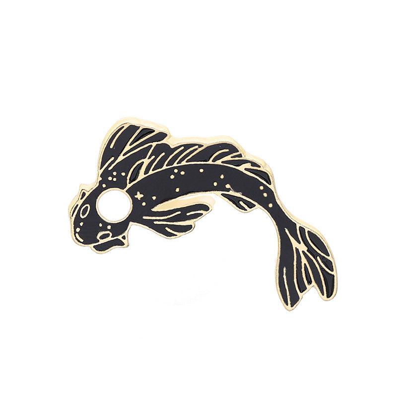 Eight Diagrams Fish Black White Splice Necklaces