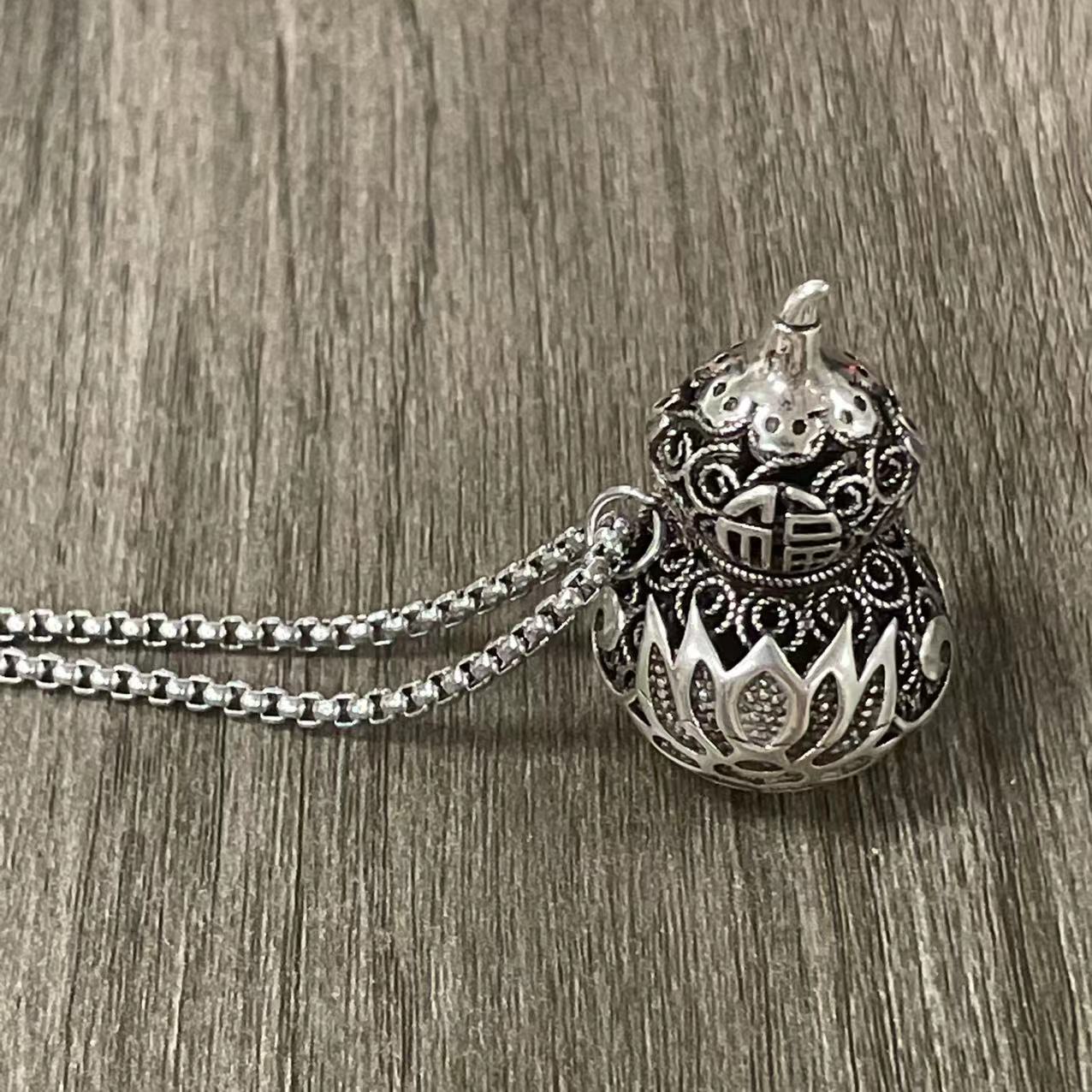 Women's & Men's Gourd For Trendy Fashion Auspicious Clouds Black Rope Necklaces