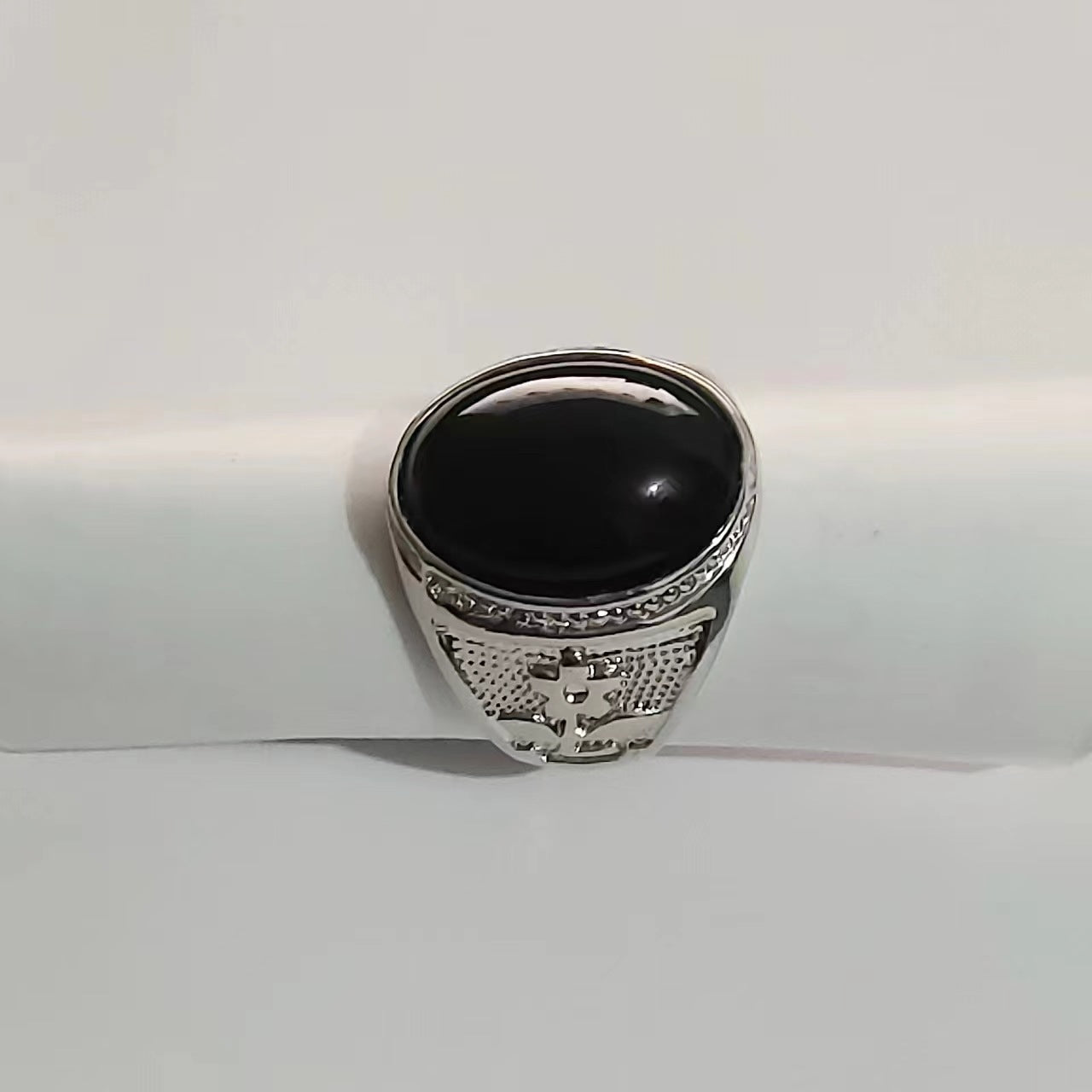 Men's Sier Emerald Retro Hollow Open Mouth Rings