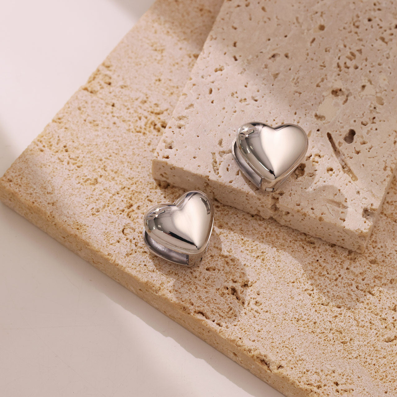 Simple Compact Exquisite Fashion Design Versatile Earrings
