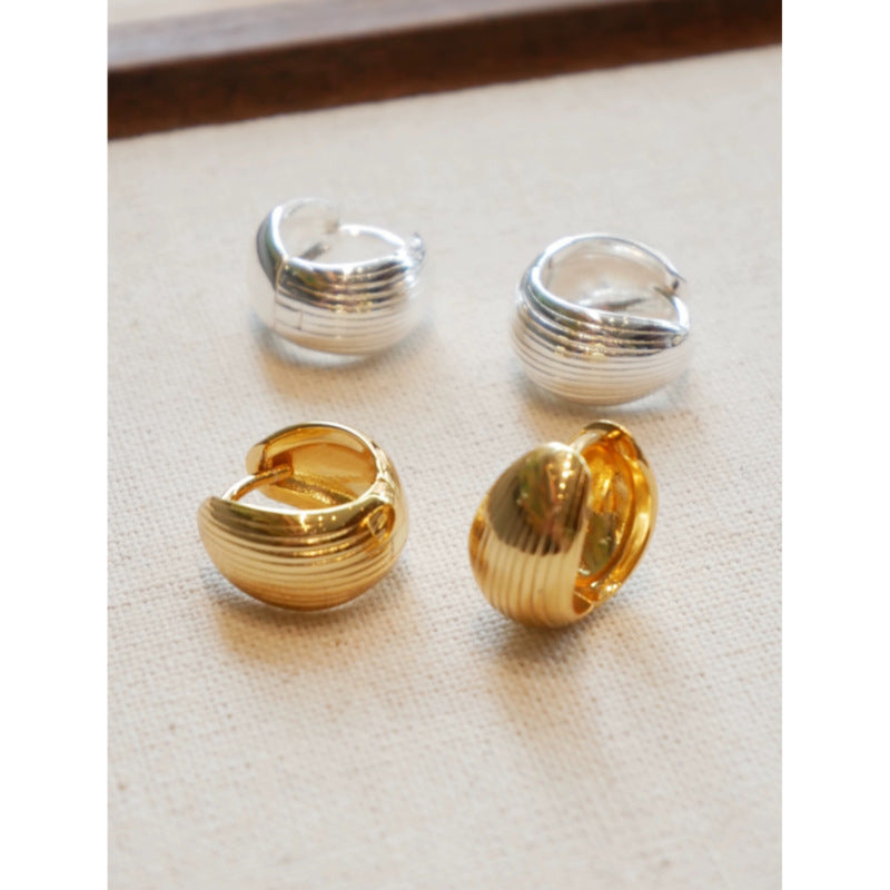 Women's Double-sided Shell For Design Exquisite Versatile Earrings