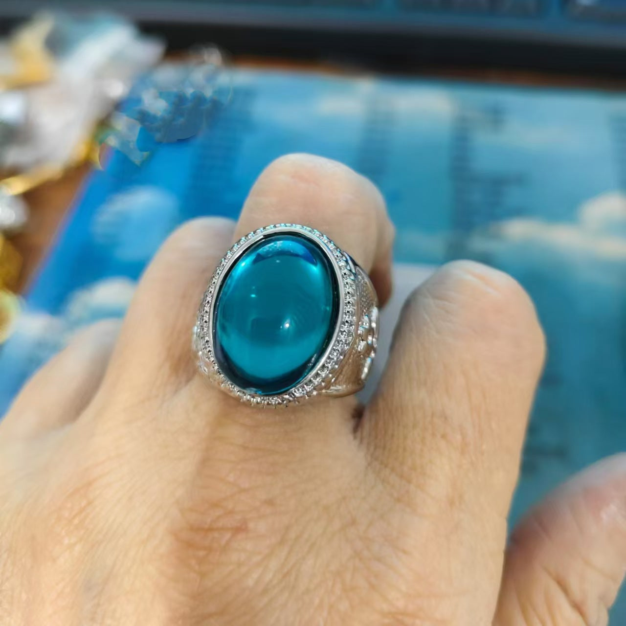 Men's Sier Emerald Retro Hollow Open Mouth Rings