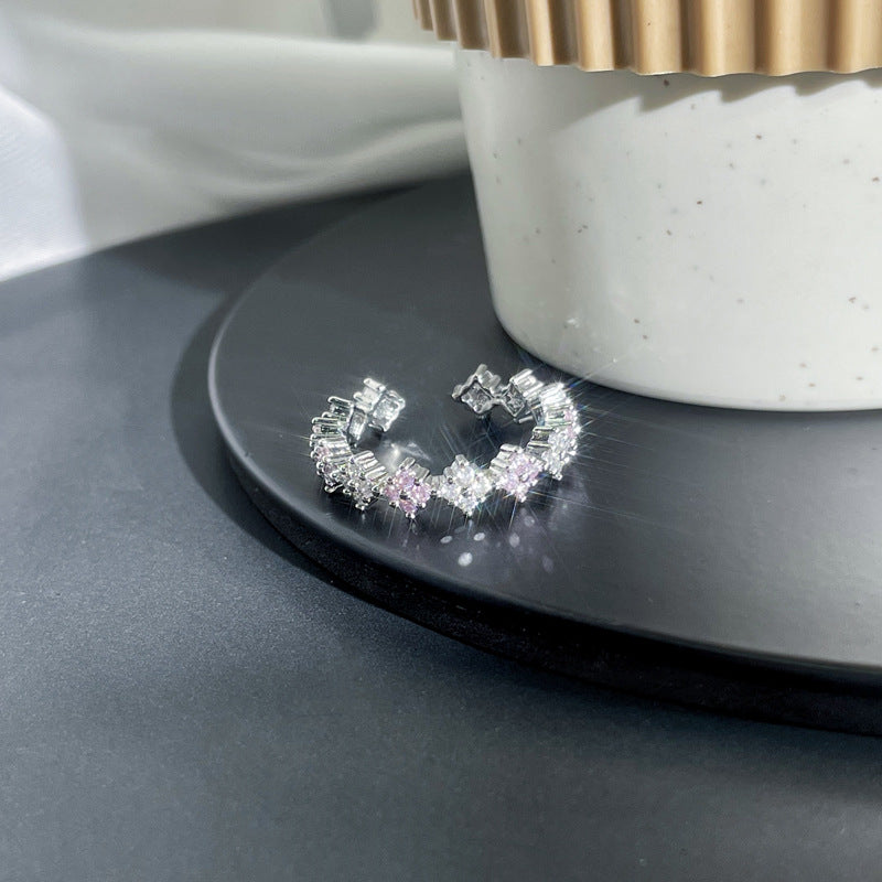 Exquisite Small Simple Inlaid Open-end Zircon Female Rings