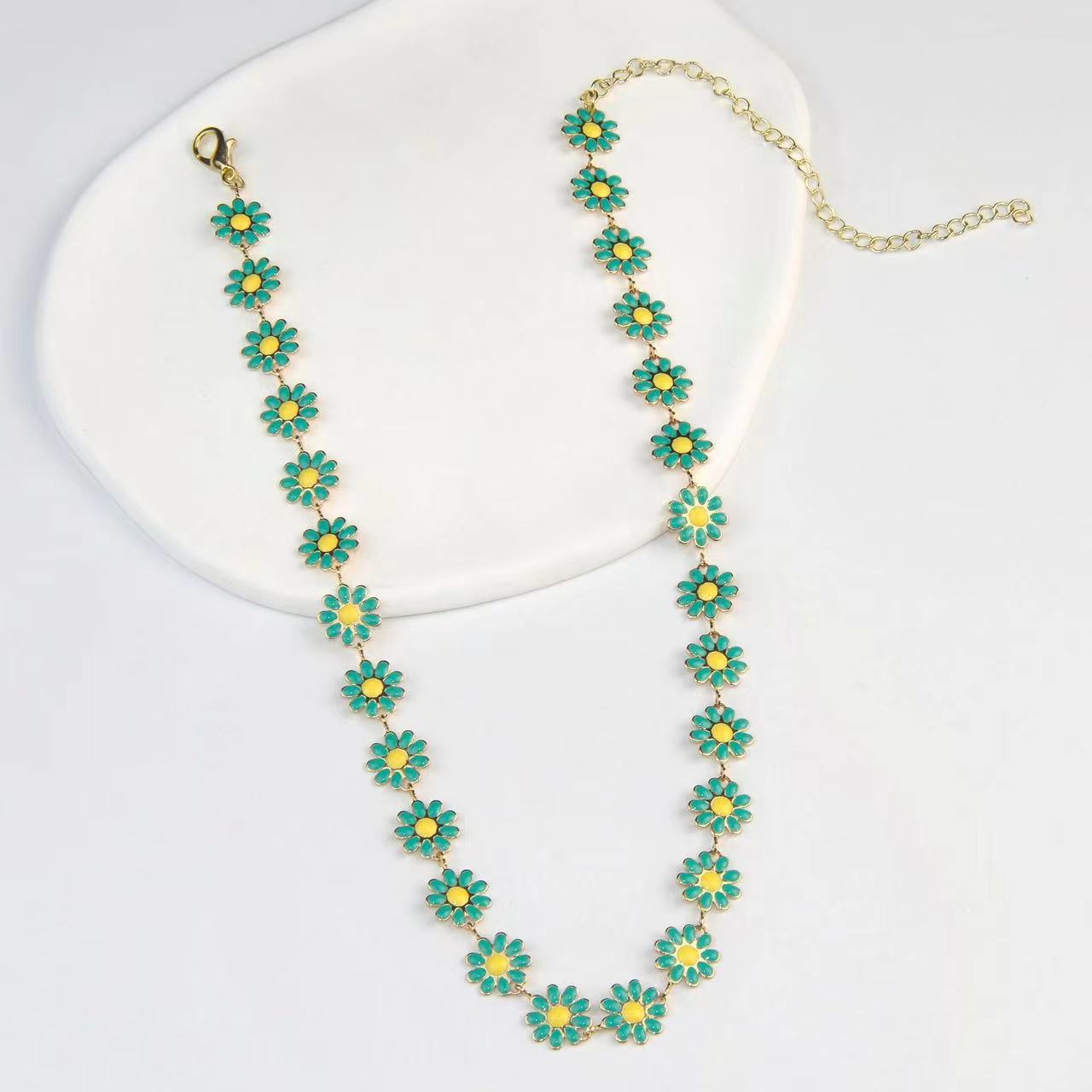 Drop Oil Little Daisy Flower Clavicle Necklaces