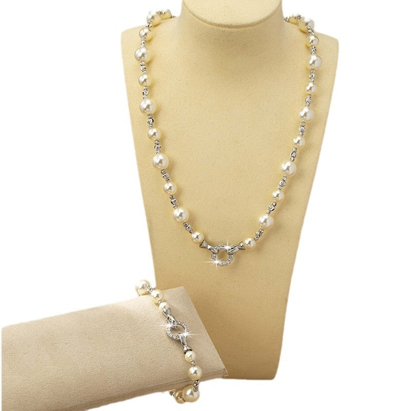 Women's French Pearl Beaded Versatile Simple Niche Necklaces